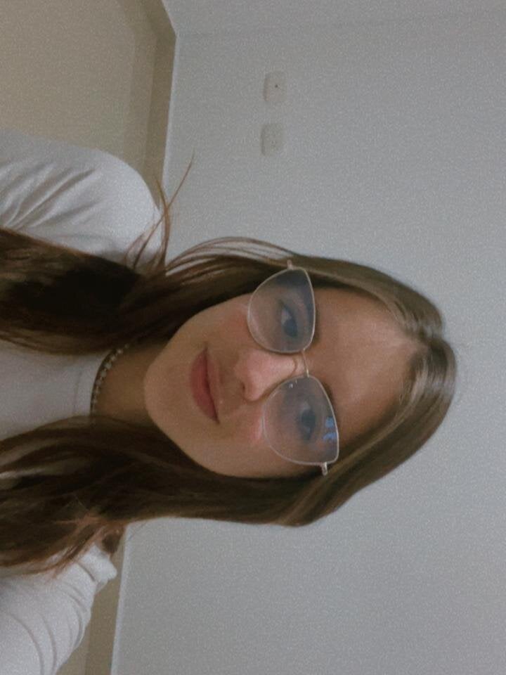 Alana_Kaycer profile