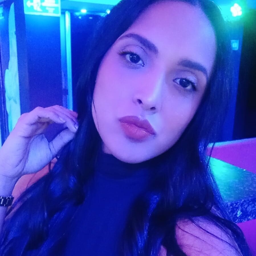 Sexylatina_outdoors