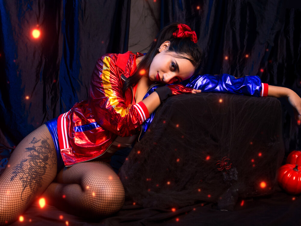 Live sex webcam photo for UrNewFantasy #290109086