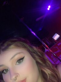 Clairebear0101's Offline XXX Chat