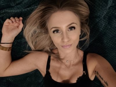 LenaCUTE - Stripchat Glamour Blowjob Cam2cam Girl 