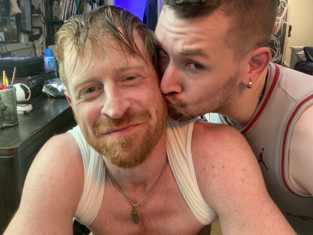 Sk00byJaXxX212's Offline XXX Chat
