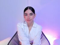 mara_sophia's Offline Chat Room