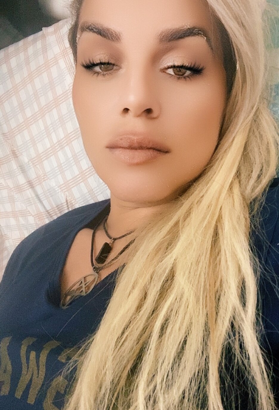 HelllBlondRJ profile