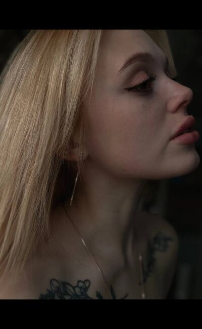 fancydowlen from stripchat