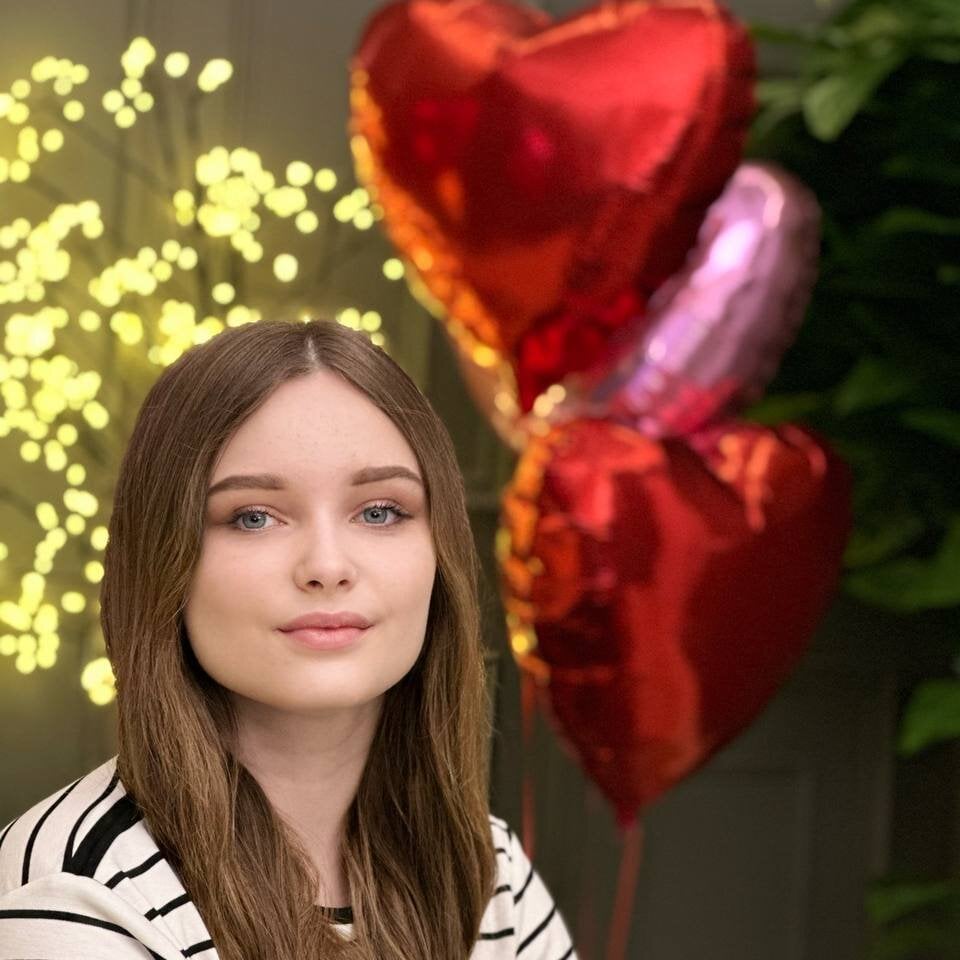 Live sex webcam photo for MagicPeachh_ #289998938