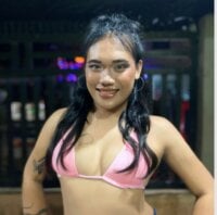 untouchable_mia's webcam live show