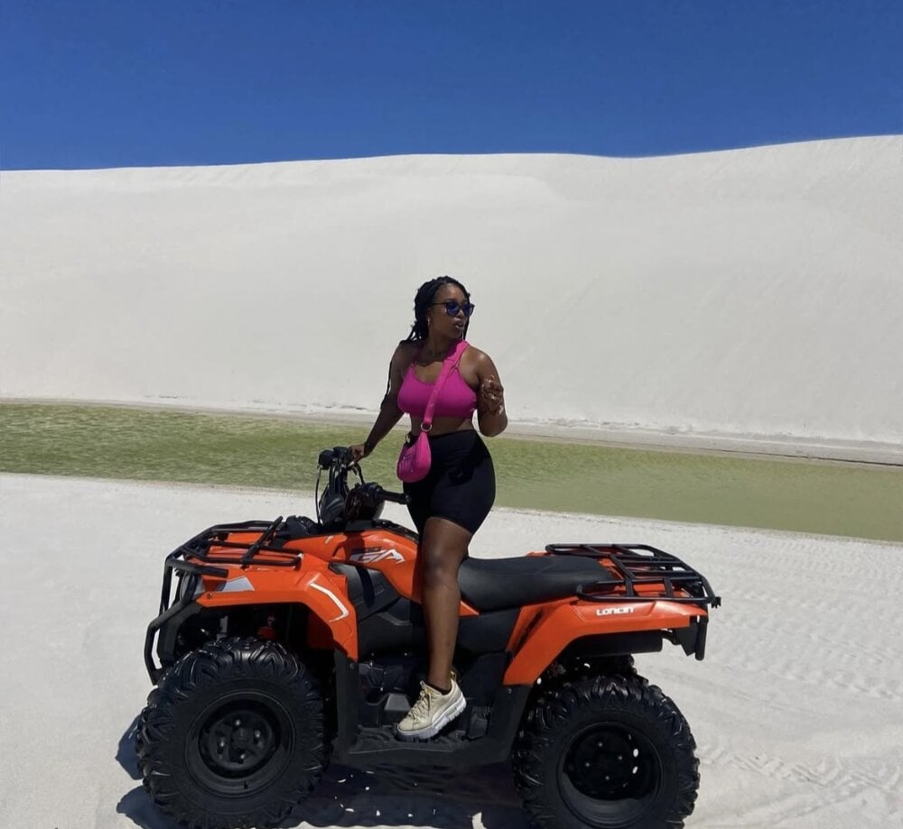 onaircams.com maniiey livesex profile in in-the-matrix-on-chaturbate cams