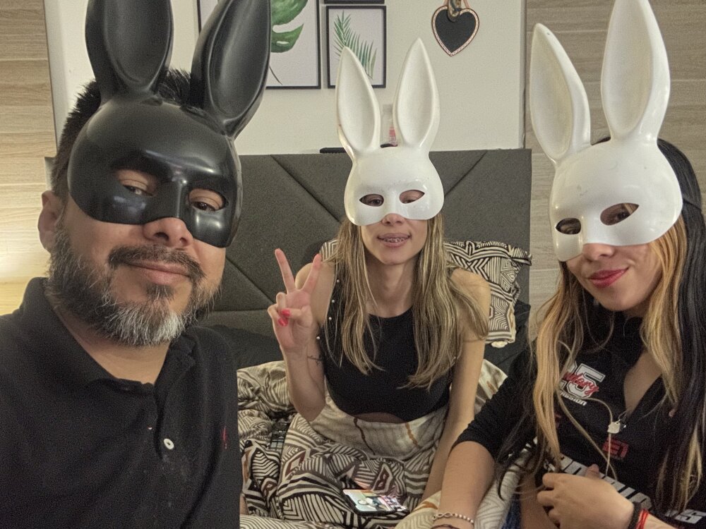 BDSGirls' Offline XXX Chat