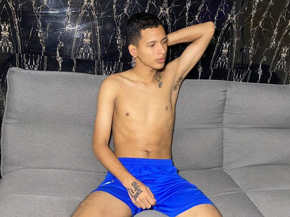 Andres_Adams profile