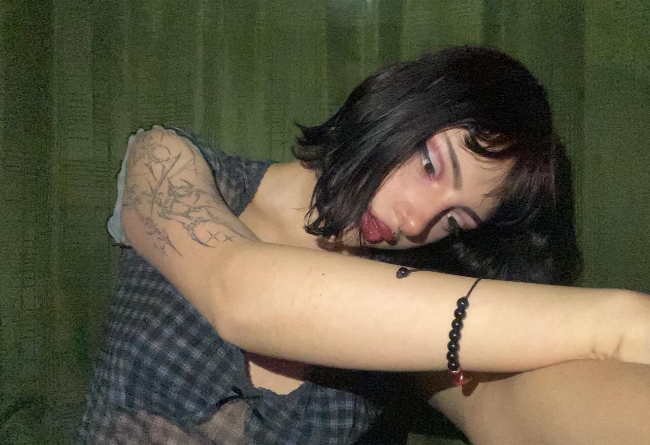 Salem_Velvet