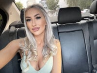 JulieBigAssx's webcam live show