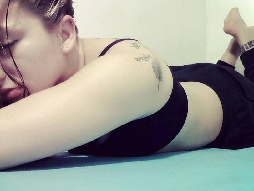 pornsexycams.com violeta_dream_ livesex profile in 0-fairies-live-in-the-forest cams