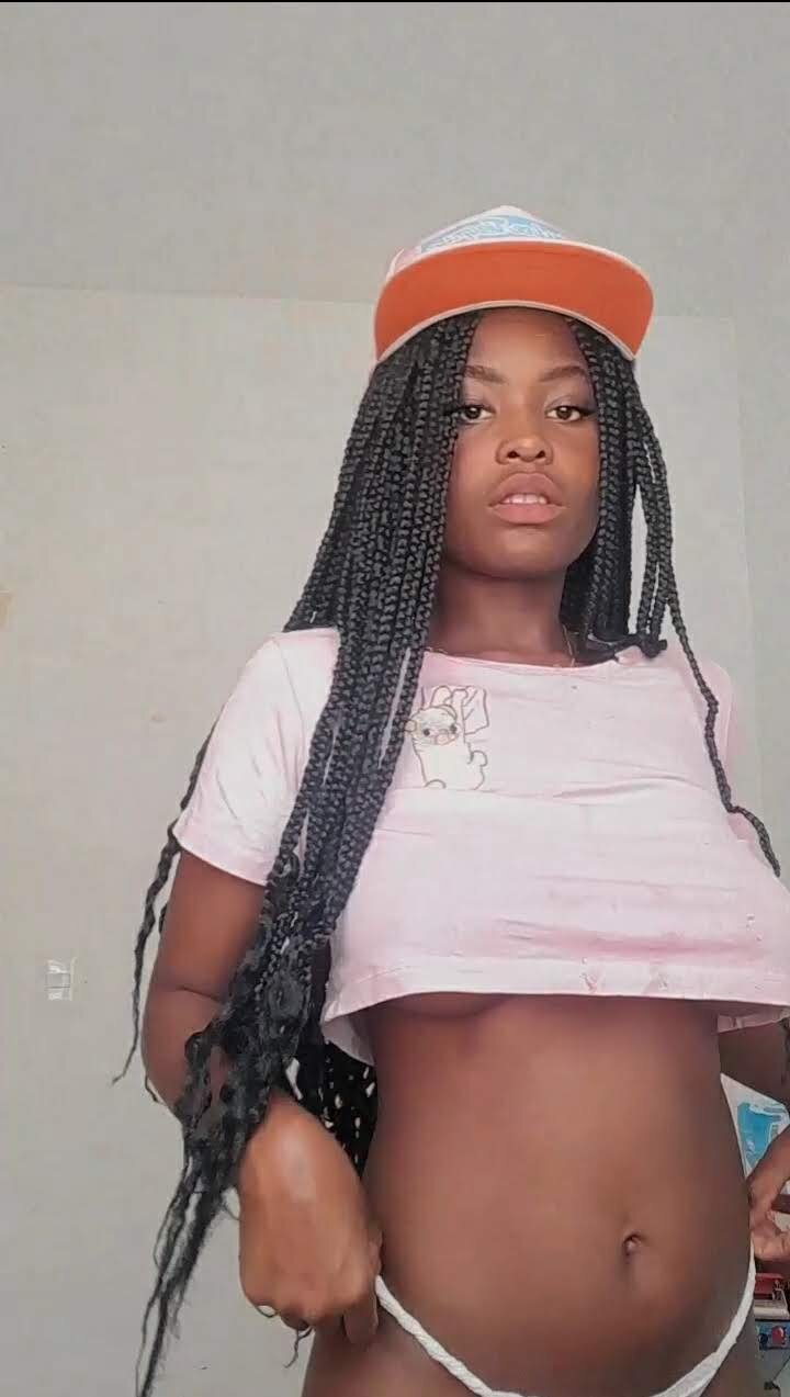Abby_Roberts05