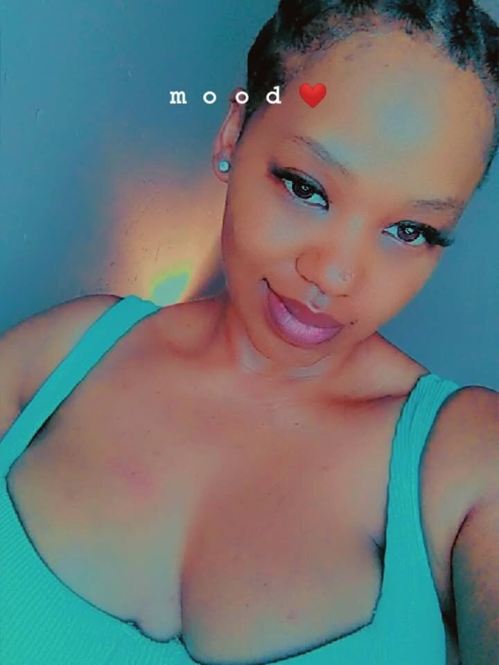 stripchat devinesox webcam profile pic via maturelivesexcams.com