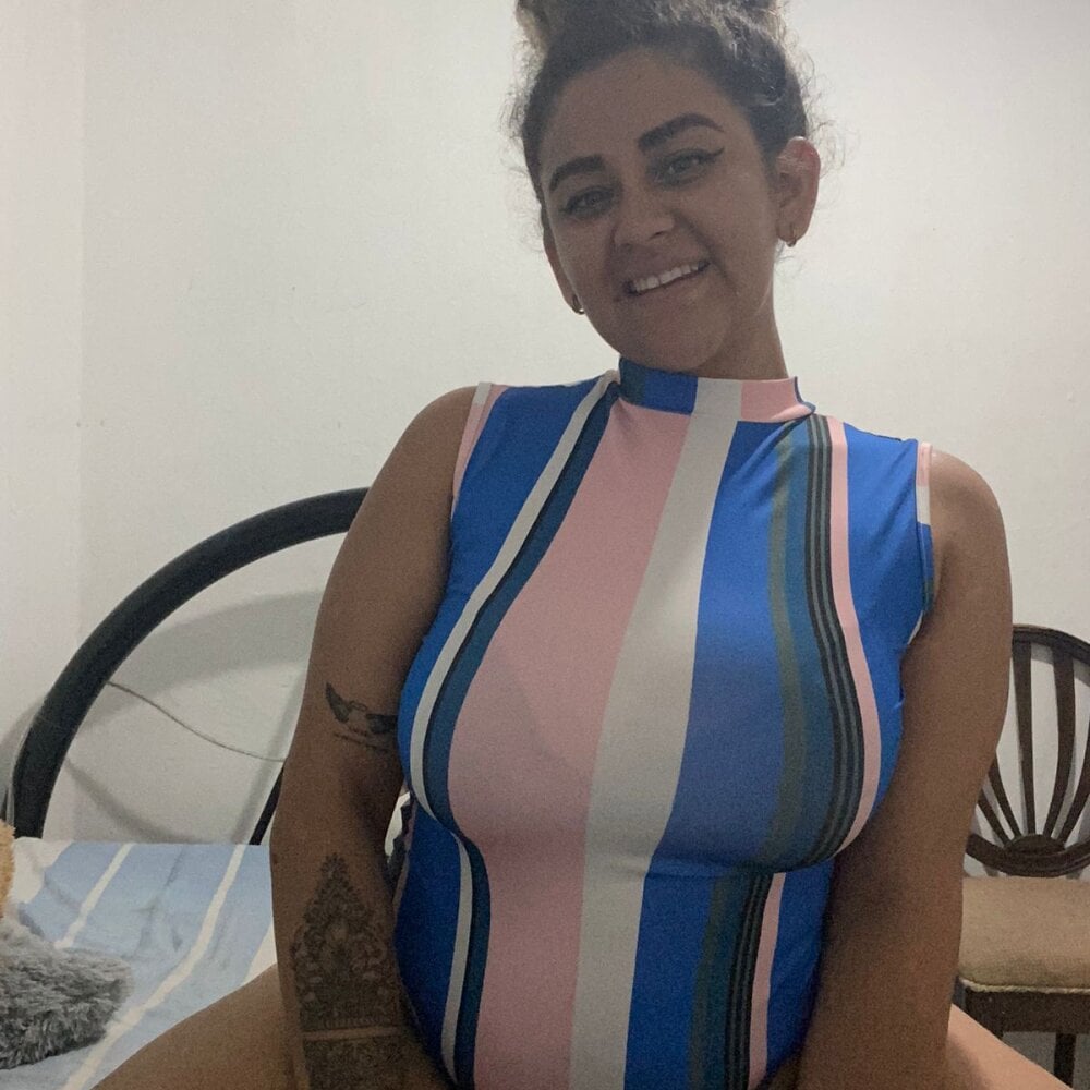 leidy_bigboobs
