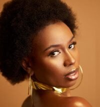 Ebony_Shailen's Offline Chat Room