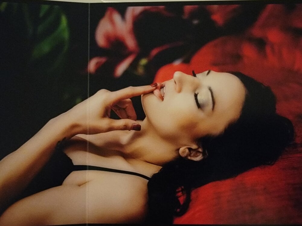 Live sex webcam photo for coppia_sexy03 #290043619