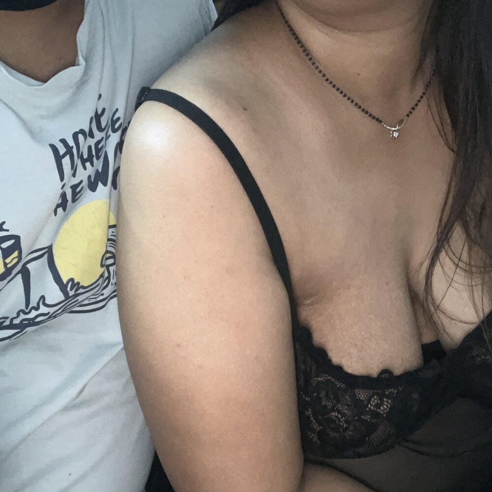 hornycuppls' Offline XXX Chat