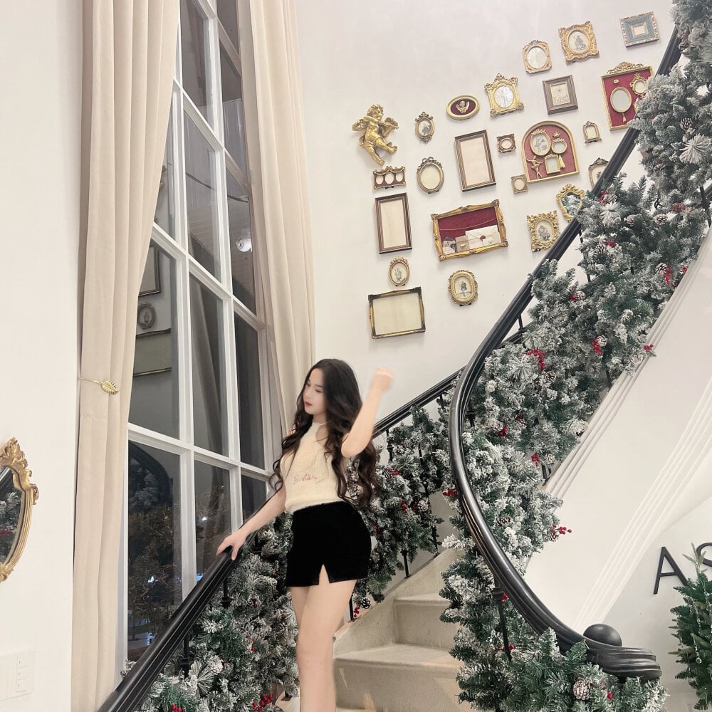 cheapadultsexcams.com jenny18hot livesex profile in granny cams