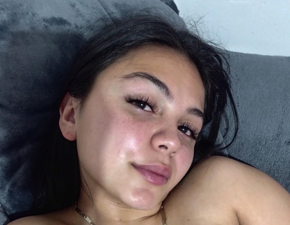 ChloeCooper 🔱 online sex chat