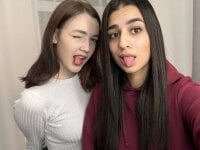 NoraBrooksf's Offline Chat Room