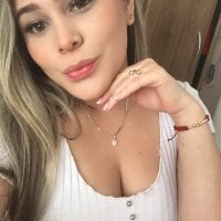 nichole_mayer's Offline Chat Room