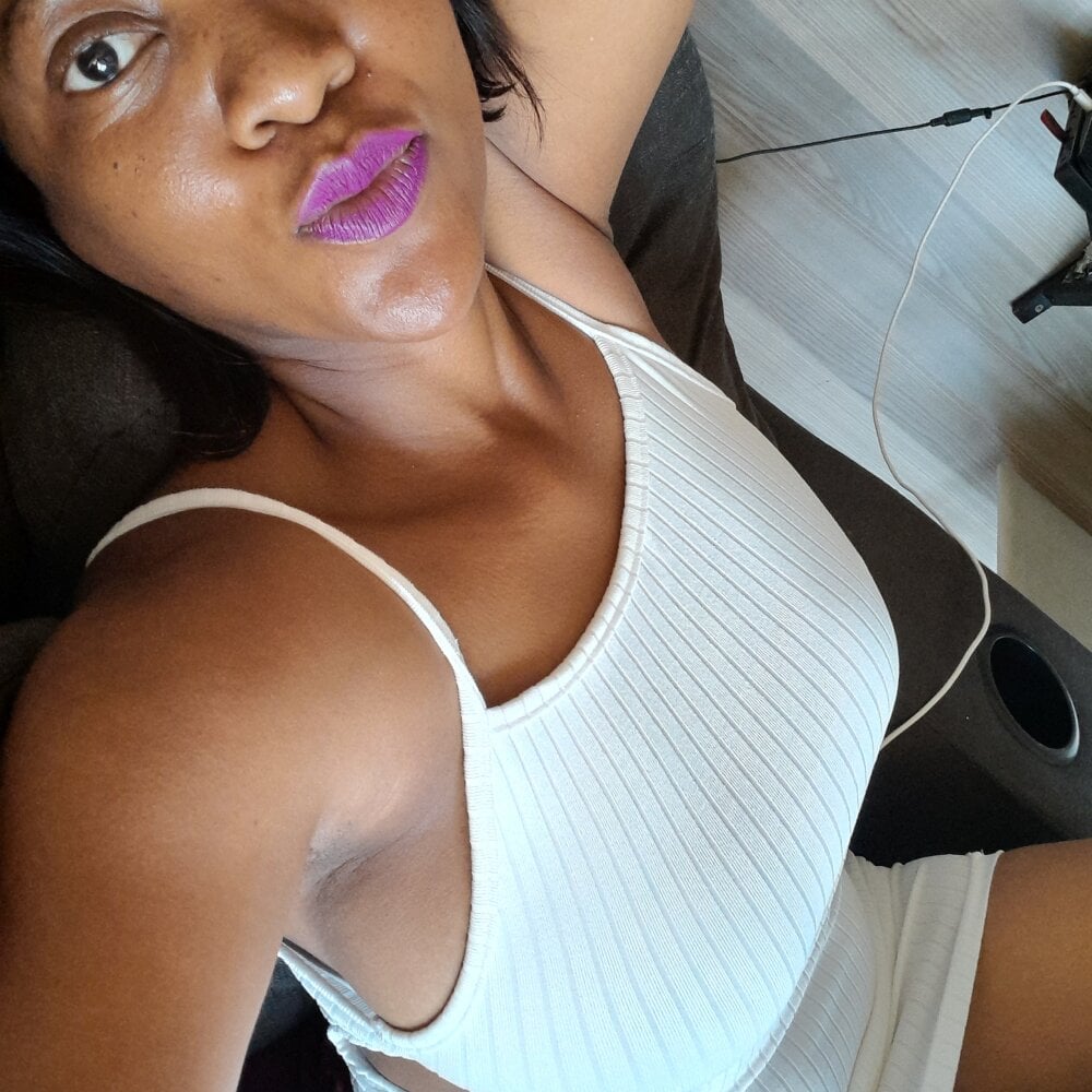 JuicyClitCum profile