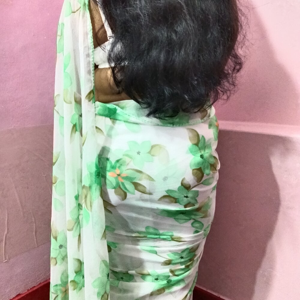 pornos.live nickname_meenu livesex profile in english cams