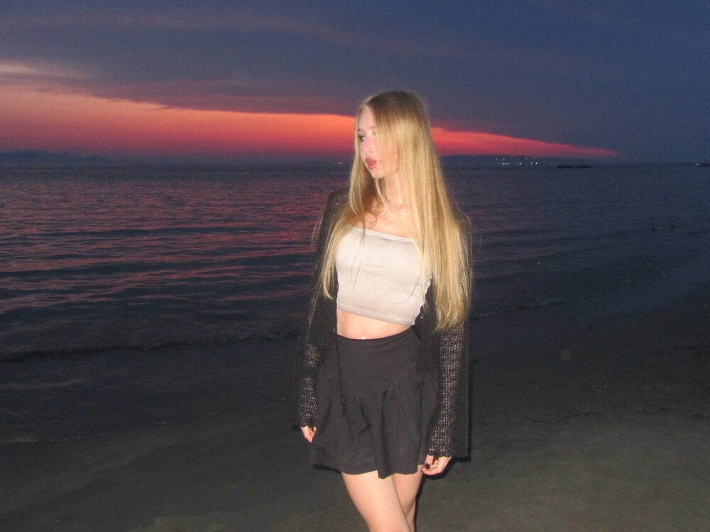 glamcambabes.com remystyles livesex profile in planet-of-beauty cams