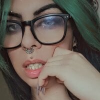 Dina842's Offline Chat Room