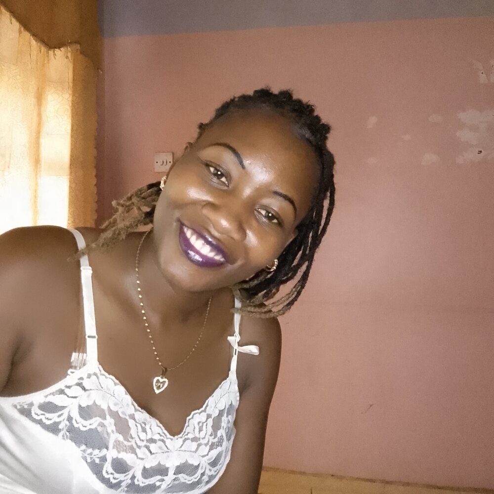 Live sex webcam photo for sexy-lil #289984354