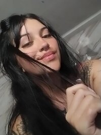 sofia_sanchez_v's Offline Chat Room