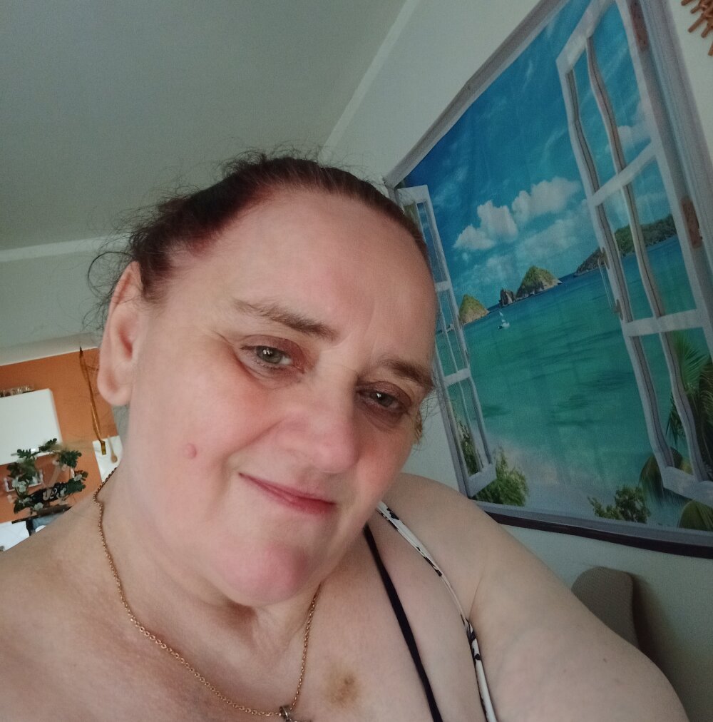 ElviraSexy59's most recent online preview