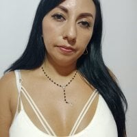nataly_whitee's Offline Chat Room
