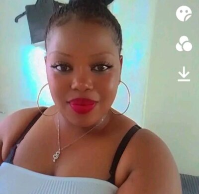thick_scarlettxxx from stripchat