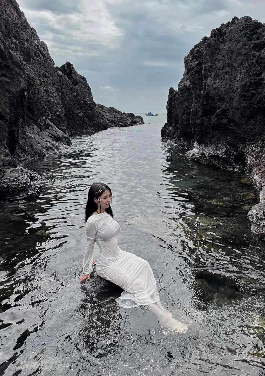 Milk_Mom99 live webcam