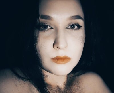 Kelly_brooks_ Free Live Webcam Show & XXX Chat | xHamsterLive