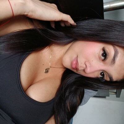 Latin_BadBoys Couple Spanking Online Cam Striptease