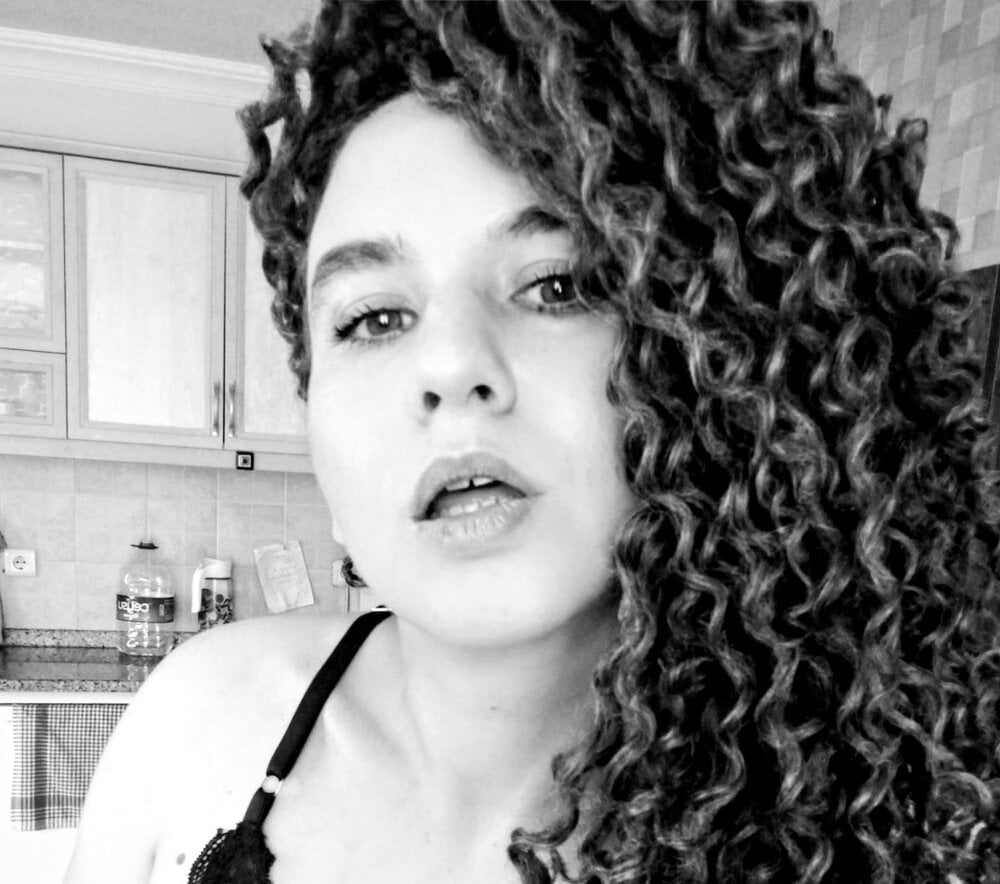 Live sex webcam photo for Freddie_Eveline #289974392