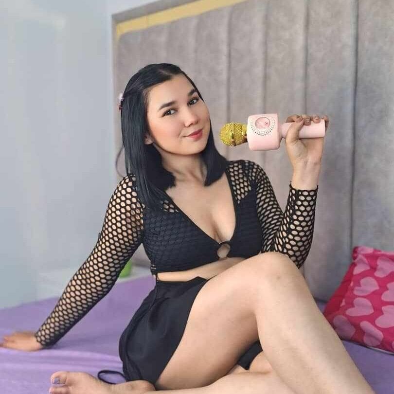 247camsex.com kim_so_ron livesex profile in thin cams