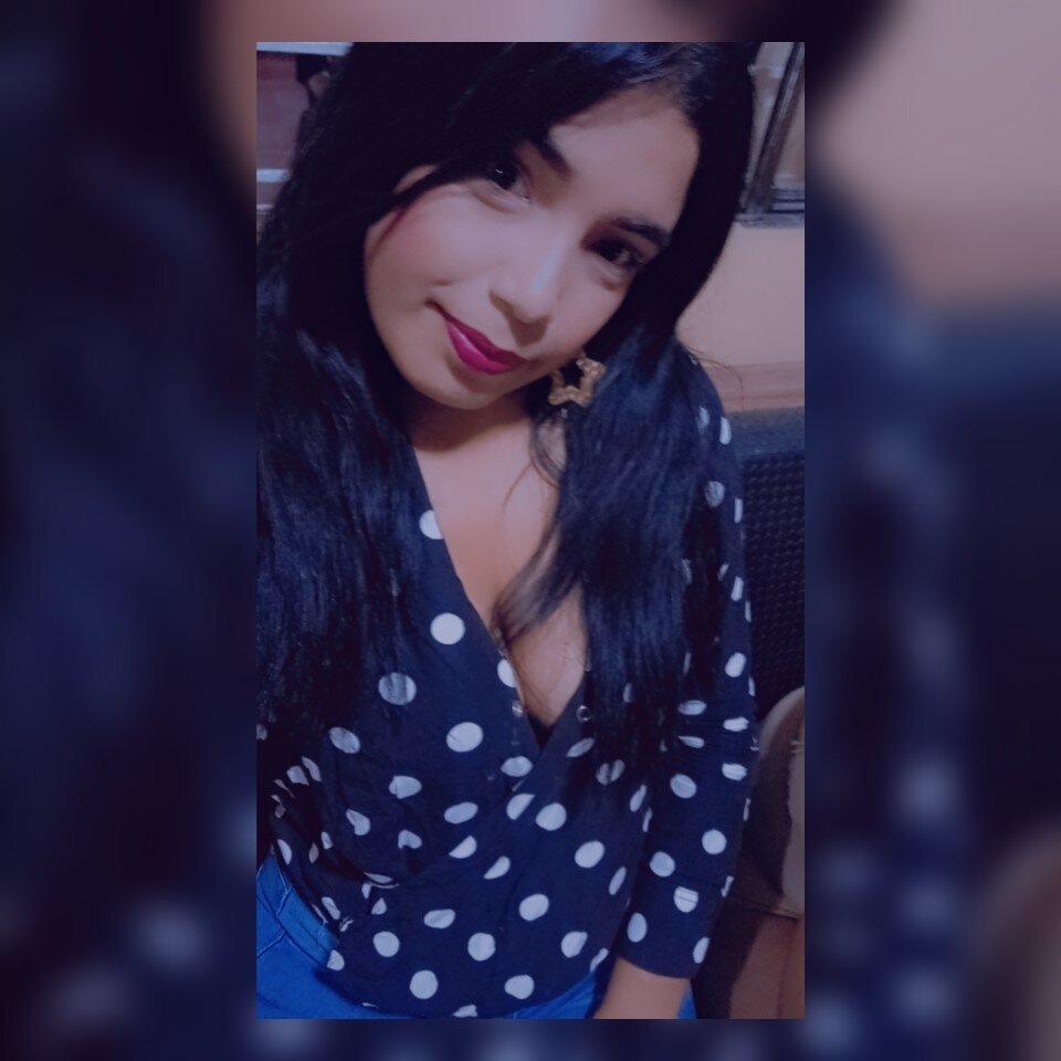 nina_wood