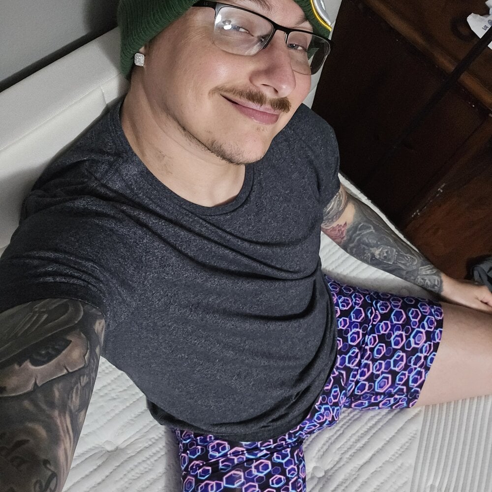 MrBiggBallz Chat XXX offline