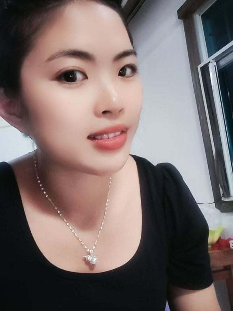 stripchat xueer-love6 webcam profile pic via watchgirlcam.com