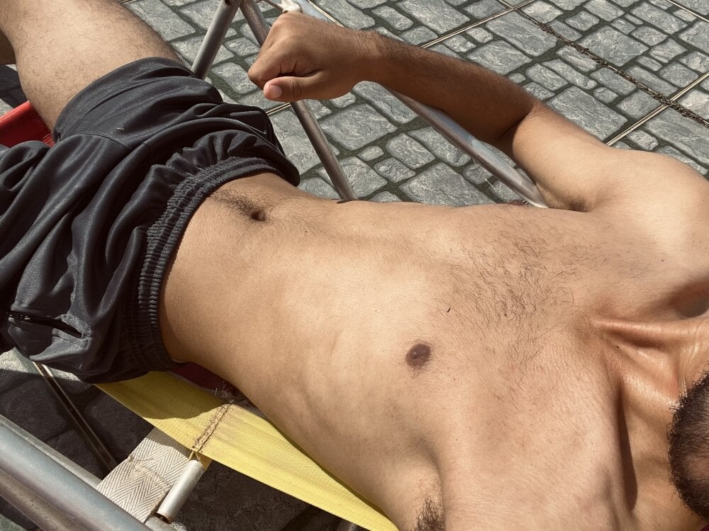 novinholeo profile