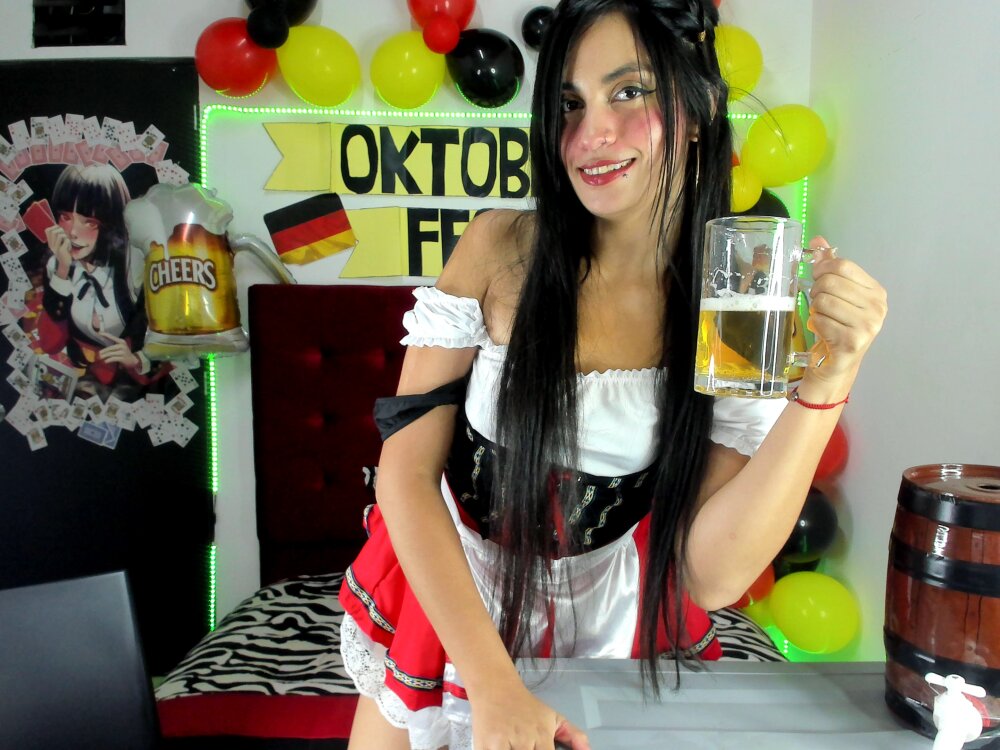 Live sex webcam photo for criss_21_ #290056674