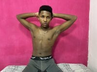 boy_submissive23's Offline Chat Room
