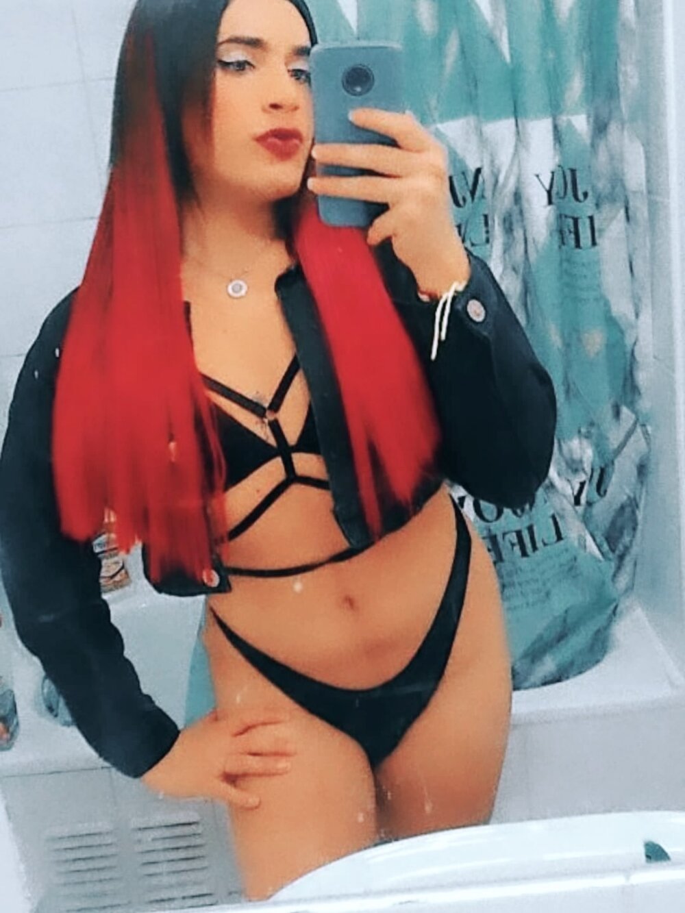 Melany_Saray profile