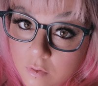 Allie_Milf's Offline Chat Room