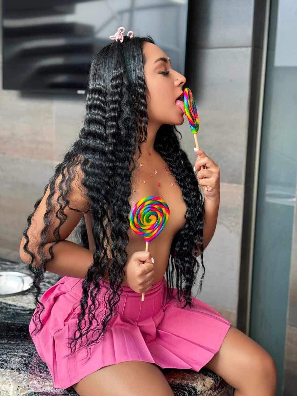 Ashley_Miu